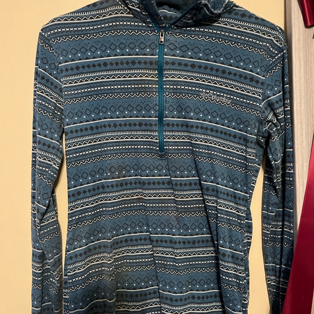 Columbia sweatshirt